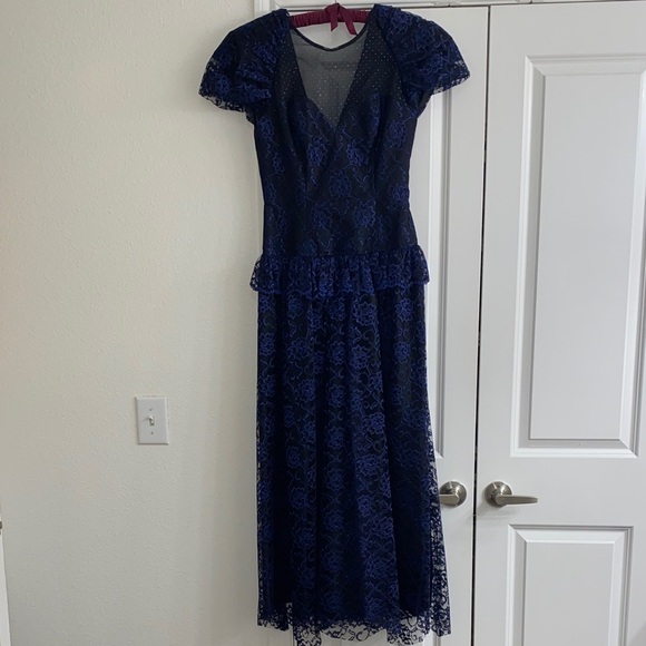 Vintage 1980’s Midnight Blue Lace Gown - Picture 1 of 10